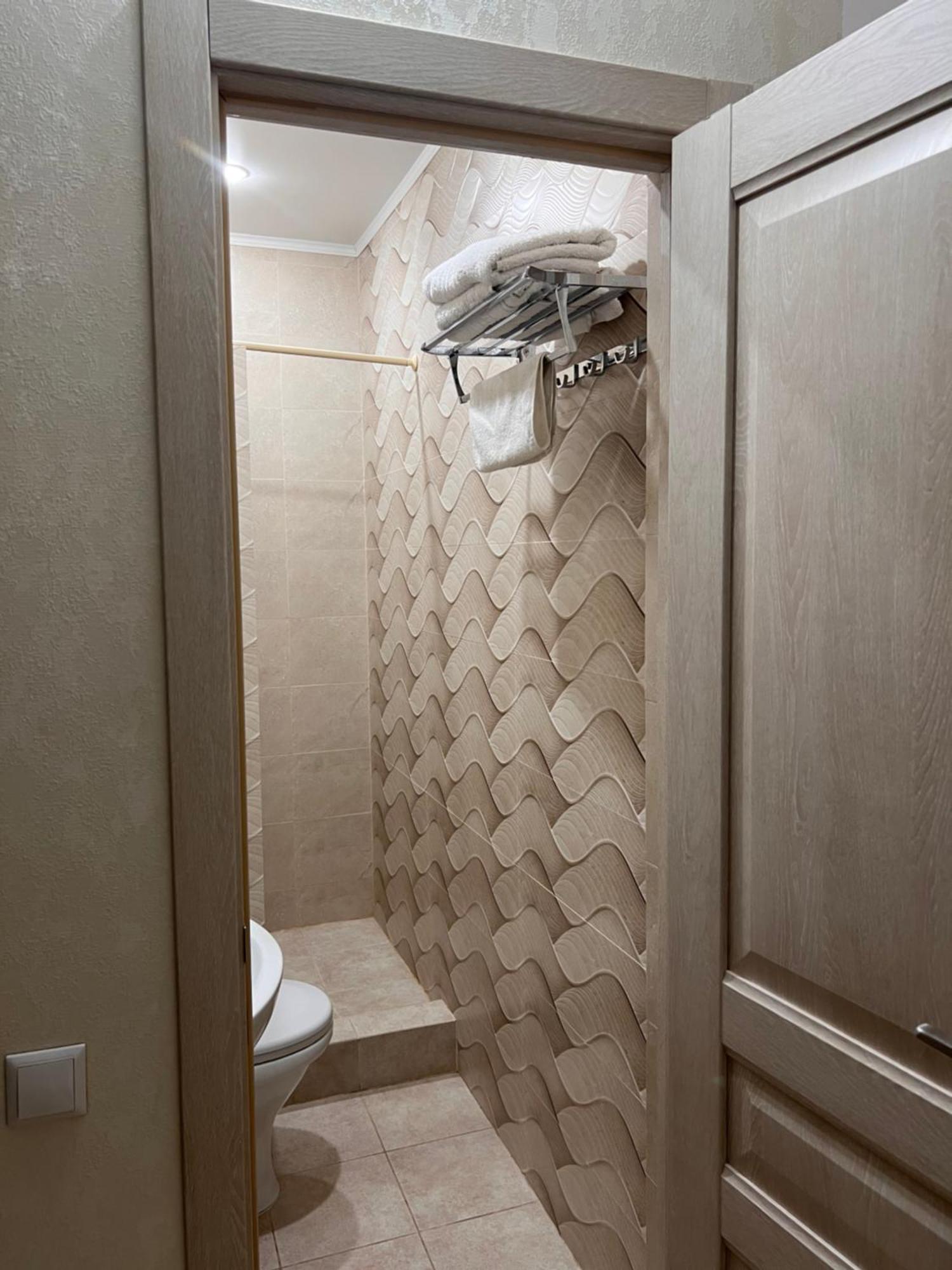 Hotel Гостинично-Банный Комплекс Майами Люкс Kustanaj Zewnętrze zdjęcie