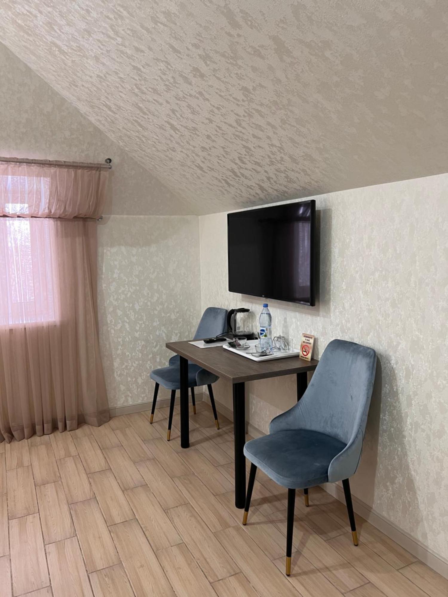 Hotel Гостинично-Банный Комплекс Майами Люкс Kustanaj Zewnętrze zdjęcie